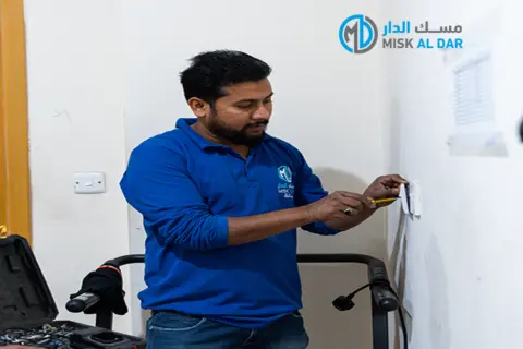 فني كهربائي الكويت