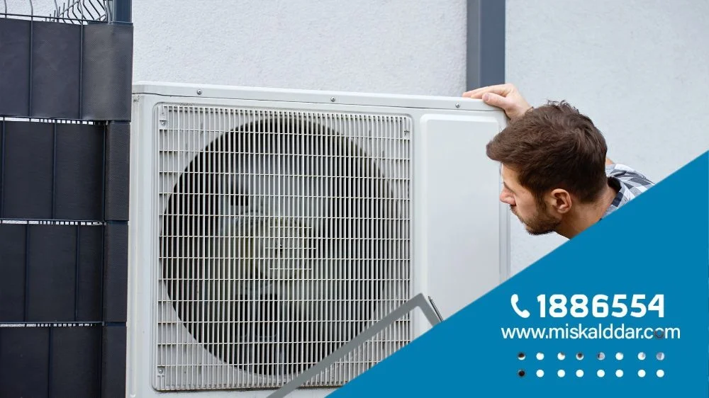 فني نقل التكييف