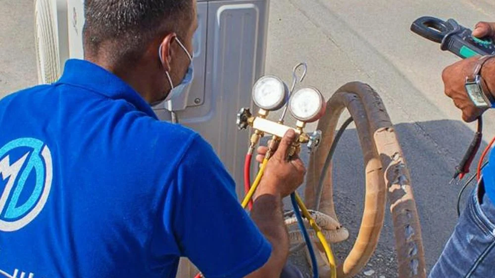 فني تصليح تكييف